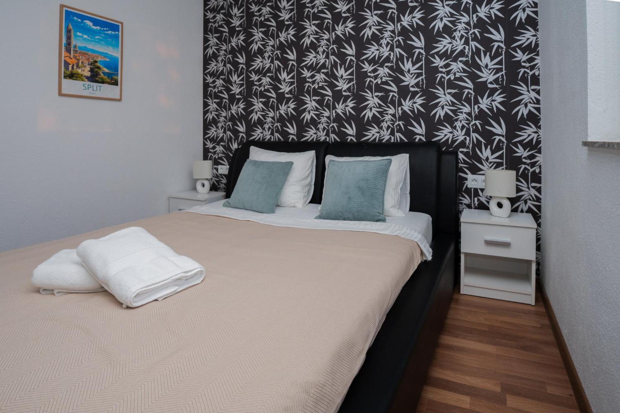 Sunny Hill Apartments With Rooftop Pool Celina Ngoại thất bức ảnh