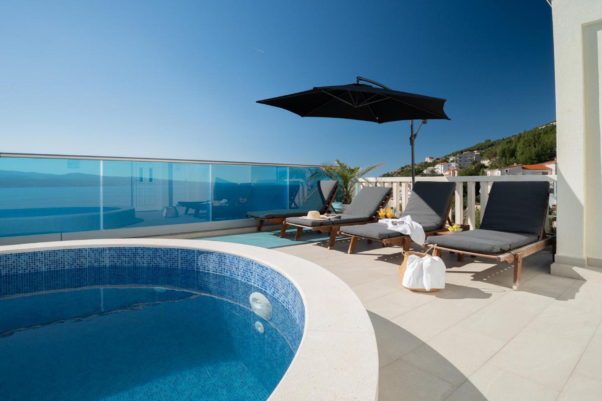 Sunny Hill Apartments With Rooftop Pool Celina Ngoại thất bức ảnh