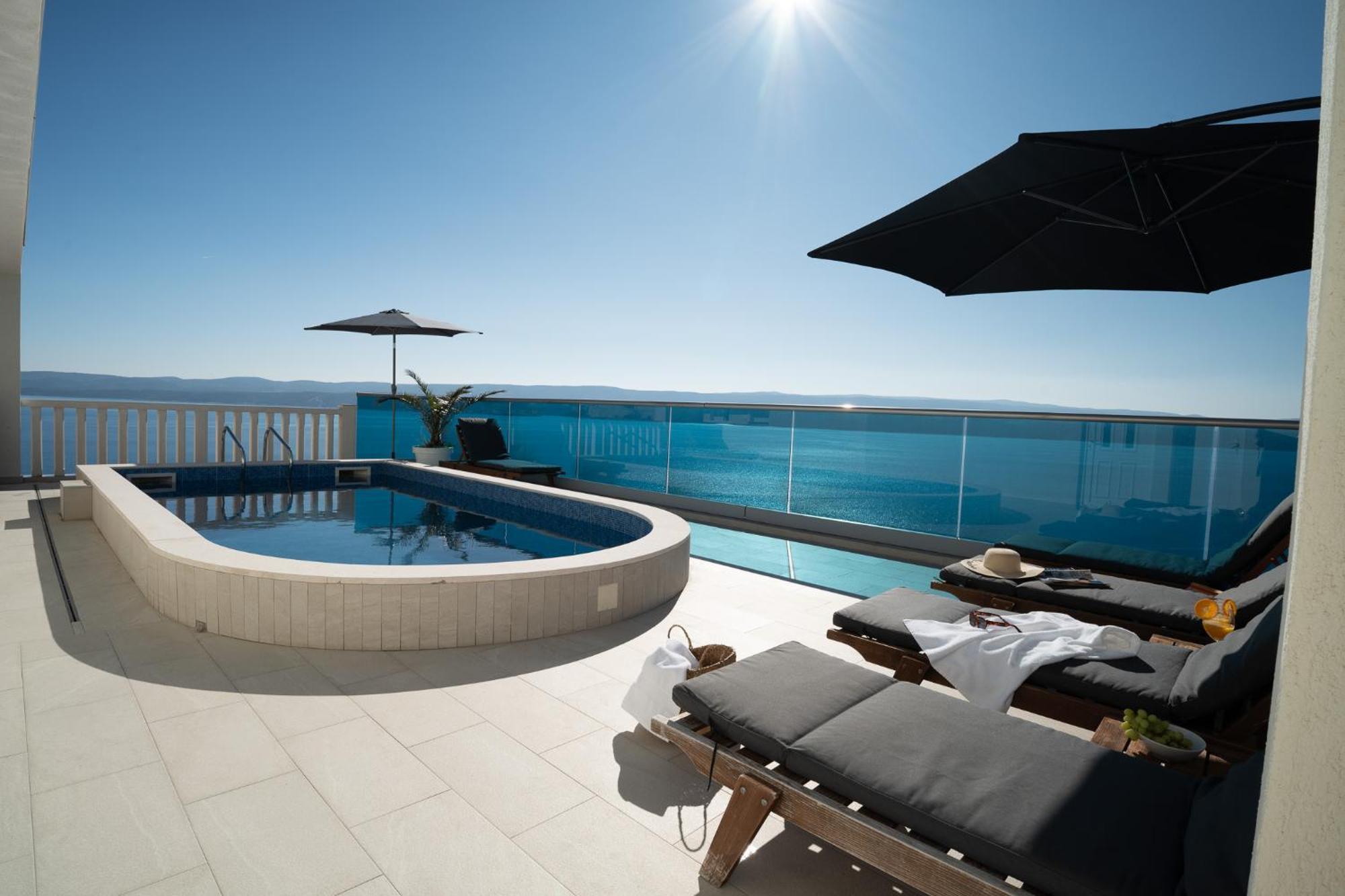 Sunny Hill Apartments With Rooftop Pool Celina Ngoại thất bức ảnh
